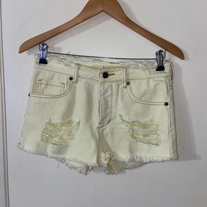 Brandy Melville distressed denim shorts size 27